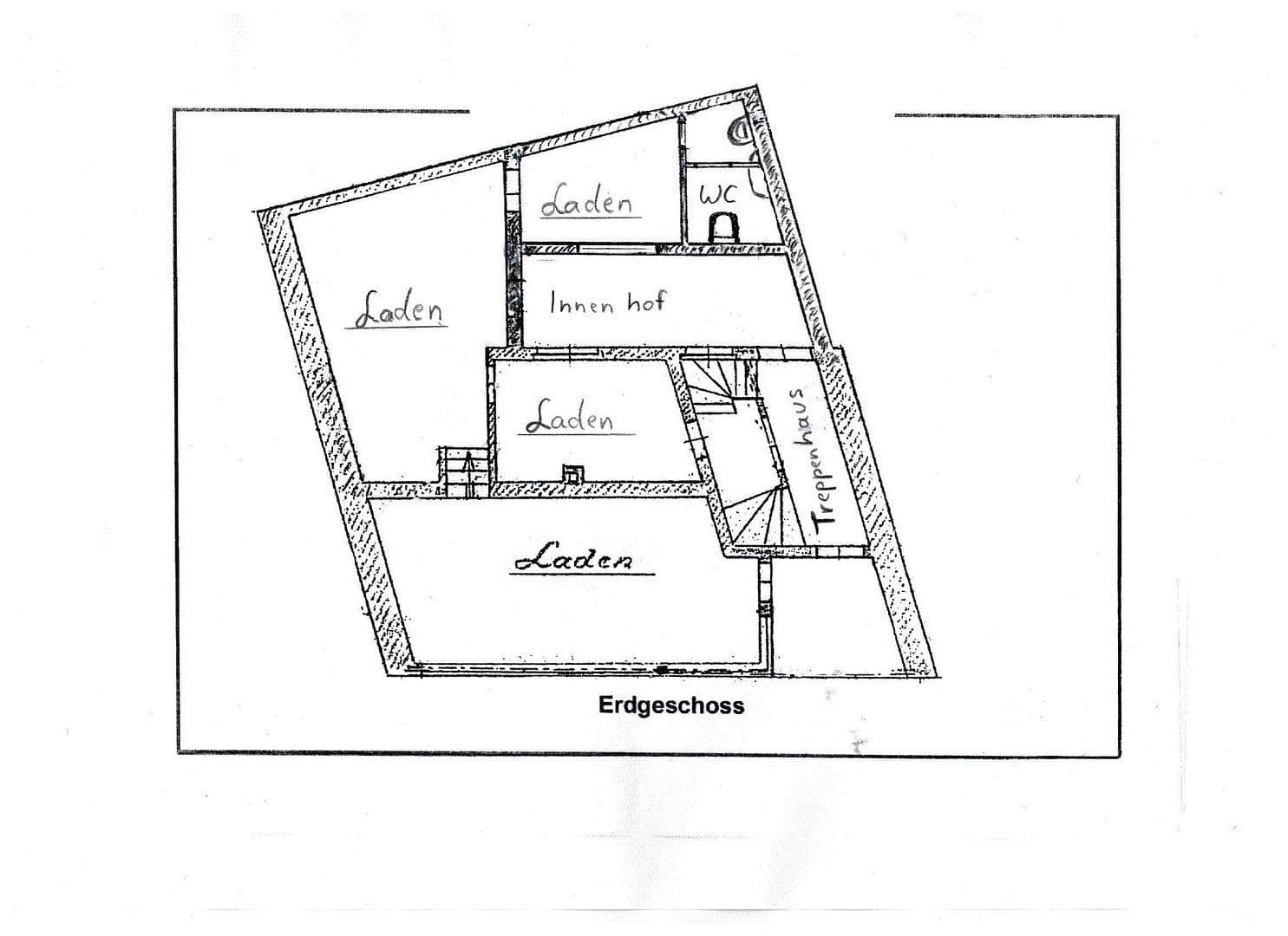 Predaj domu 178 m², pozemek 133 m², Hauptstrasse 39, Miehlen, Porýnie-Falcko Predaj domu 178 m², pozemek 133 m², Hauptstrasse 39, Miehlen, Porýnie-Falcko