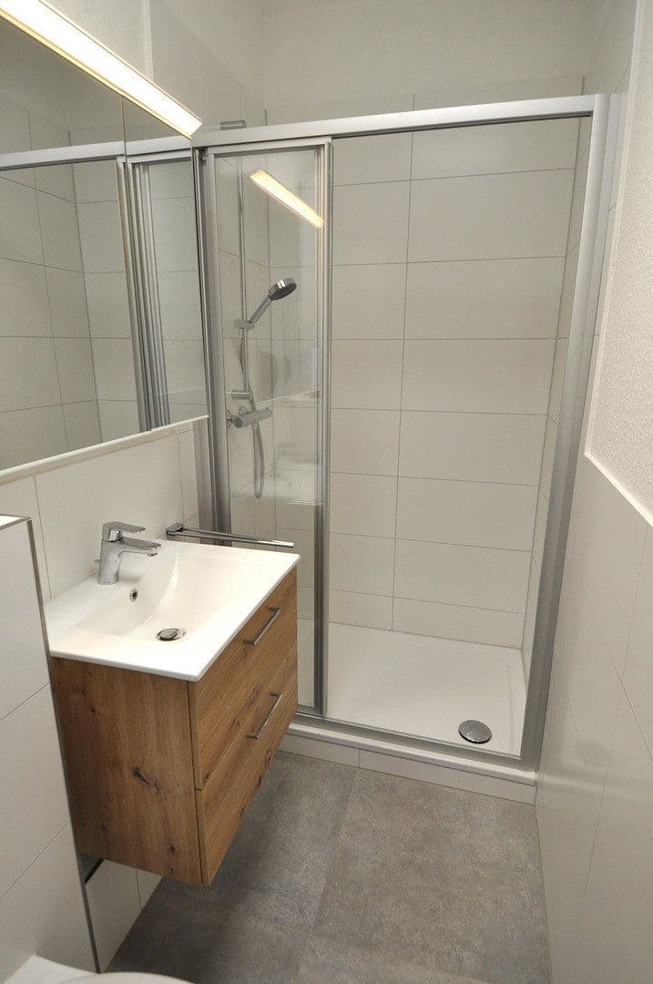 Prenájom bytu 3-izbový 67 m², Podbielskisr. 148, Hannover, Dolné Sasko Prenájom bytu 3-izbový 67 m², Podbielskisr. 148, Hannover, Dolné Sasko