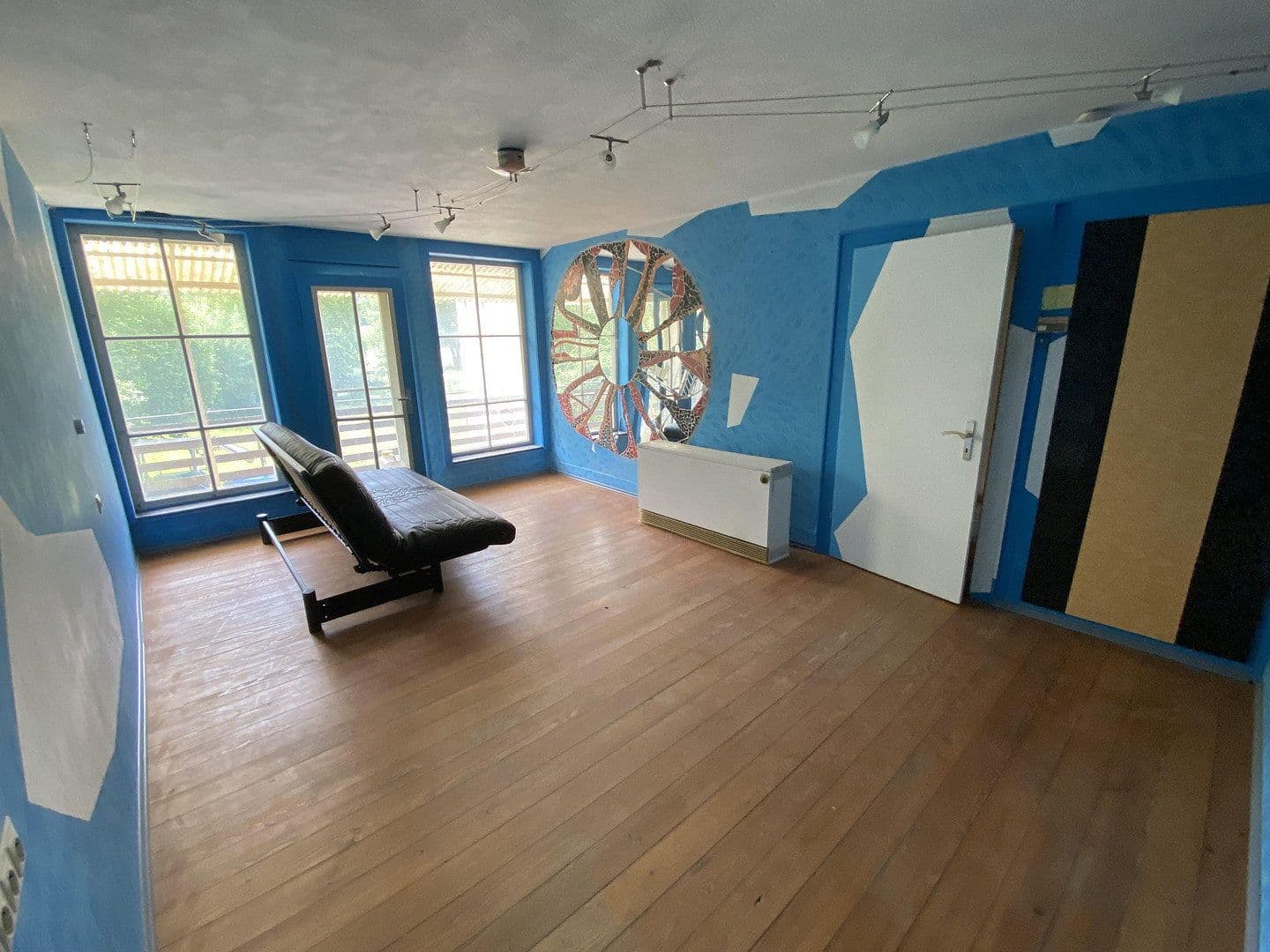 Predaj domu 100 m², pozemek 540 m², Sulz am Neckar, Bádensko-Wurttembersko Predaj domu 100 m², pozemek 540 m², Sulz am Neckar, Bádensko-Wurttembersko
