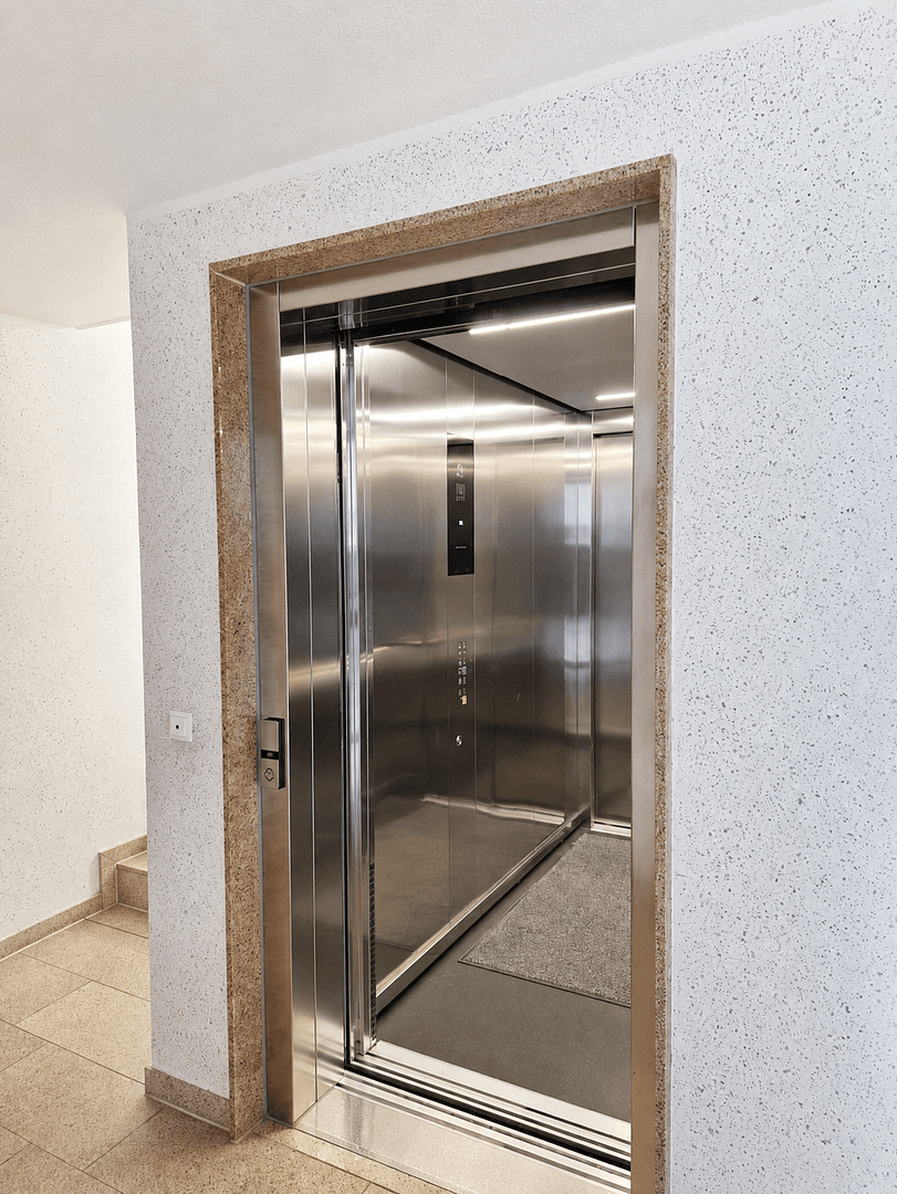 Prenájom bytu 3-izbový 63 m², Stuttgart, Bádensko-Wurttembersko Prenájom bytu 3-izbový 63 m², Stuttgart, Bádensko-Wurttembersko