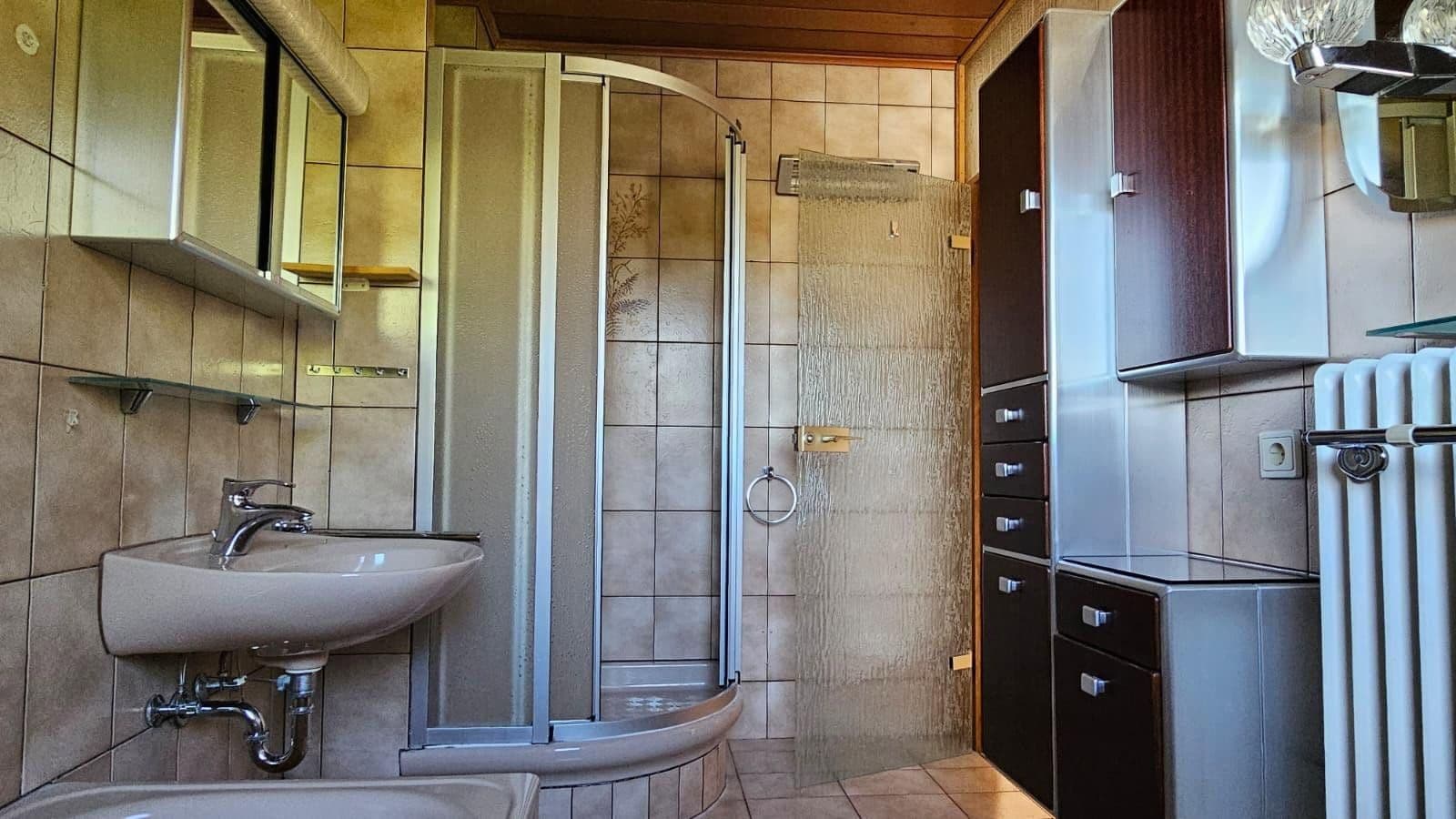 Predaj domu 110 m², pozemek 324 m², Schwalbach am Taunus, Hesensko Predaj domu 110 m², pozemek 324 m², Schwalbach am Taunus, Hesensko