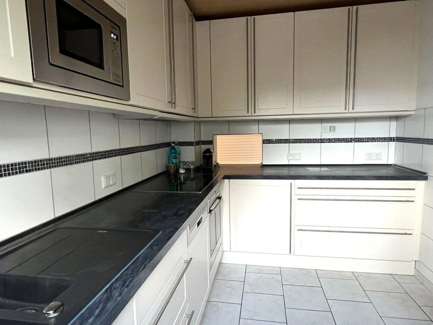 Predaj domu 110 m², pozemek 324 m², Schwalbach am Taunus, Hesensko Predaj domu 110 m², pozemek 324 m², Schwalbach am Taunus, Hesensko