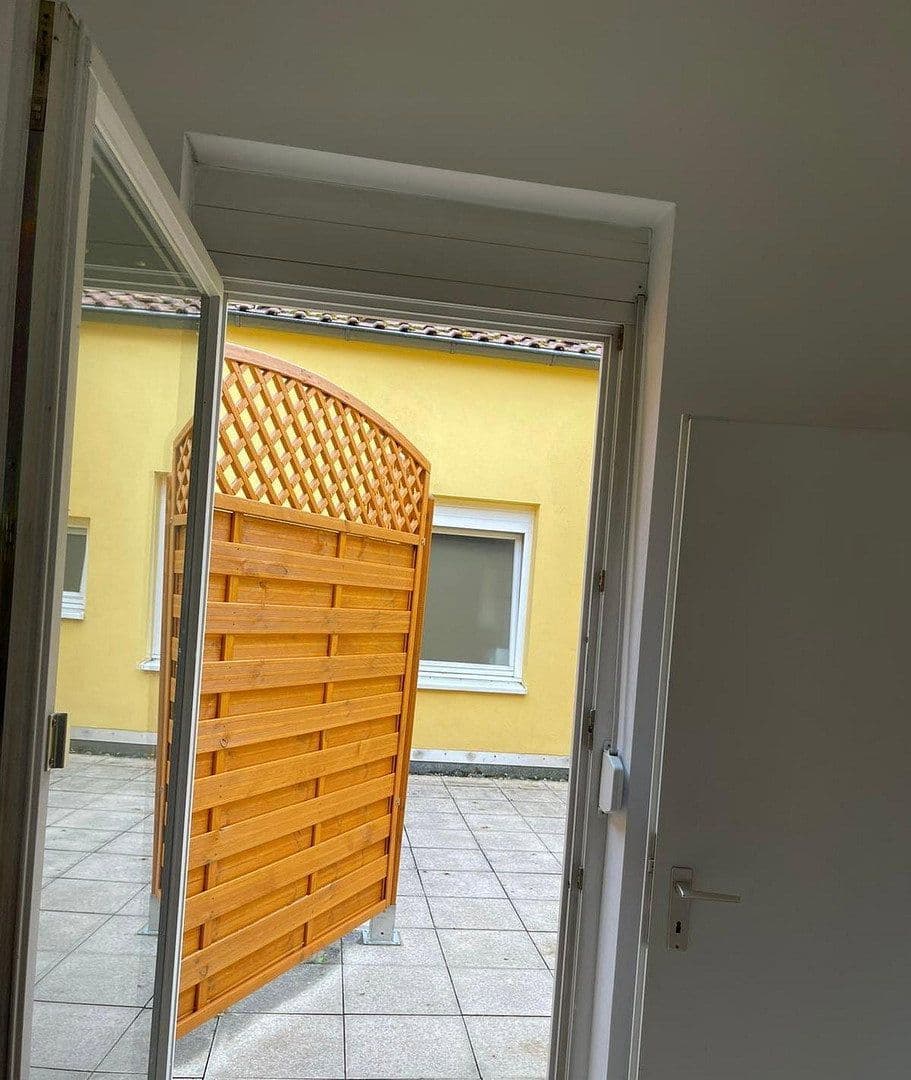 Prenájom bytu 3-izbový 190 m², Eltmann, Bavorsko Prenájom bytu 3-izbový 190 m², Eltmann, Bavorsko