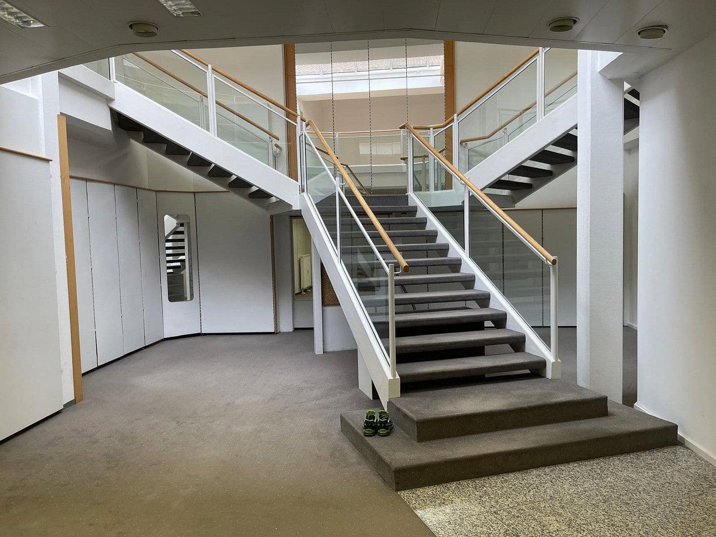 Prenájom bytu 3-izbový 190 m², Eltmann, Bavorsko Prenájom bytu 3-izbový 190 m², Eltmann, Bavorsko