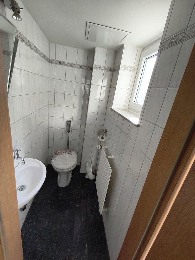 Predaj domu 150 m², pozemek 296 m², Neubruchstraße 16, Puchheim, Bavorsko Predaj domu 150 m², pozemek 296 m², Neubruchstraße 16, Puchheim, Bavorsko