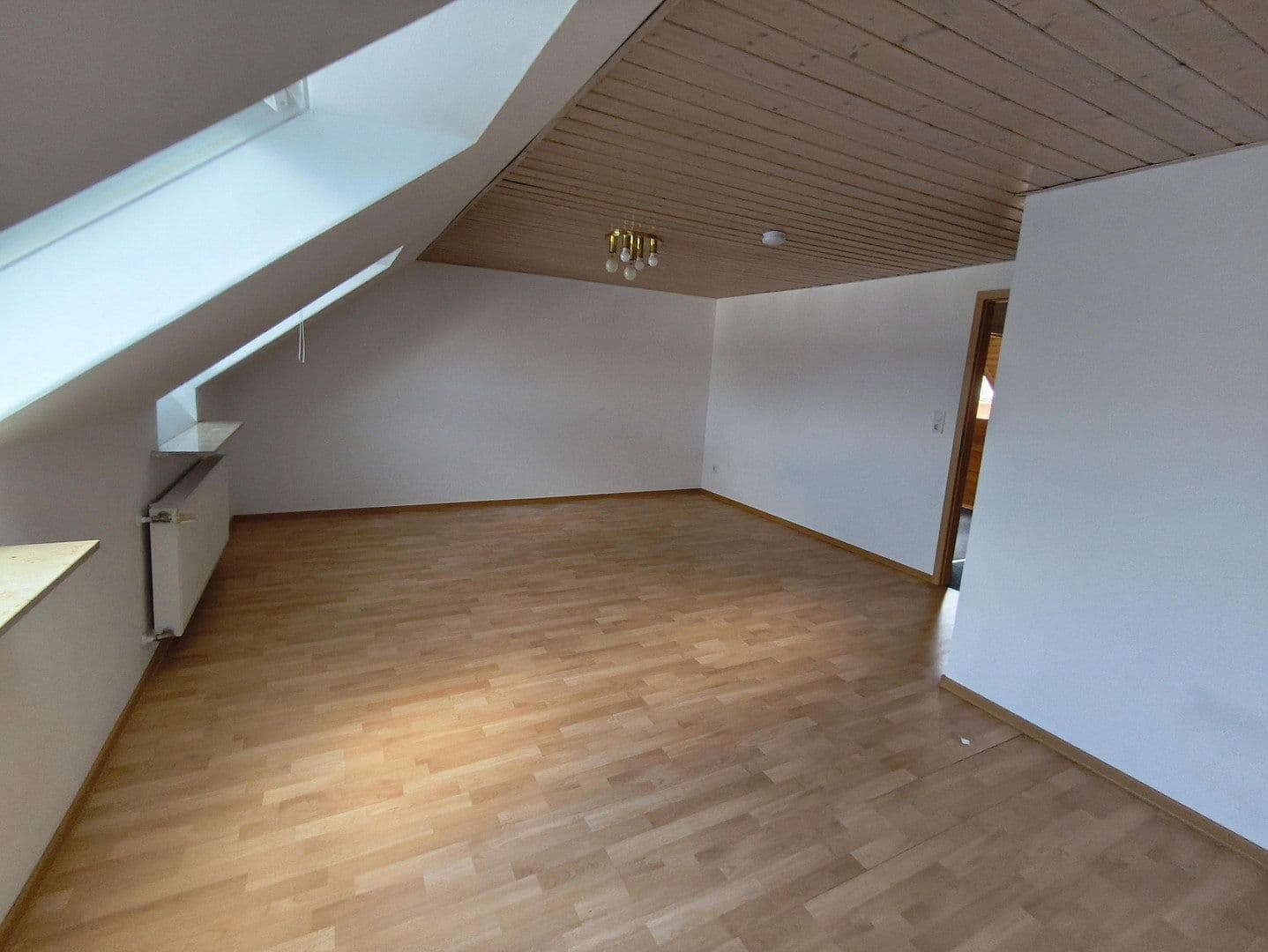 Predaj domu 150 m², pozemek 296 m², Neubruchstraße 16, Puchheim, Bavorsko Predaj domu 150 m², pozemek 296 m², Neubruchstraße 16, Puchheim, Bavorsko
