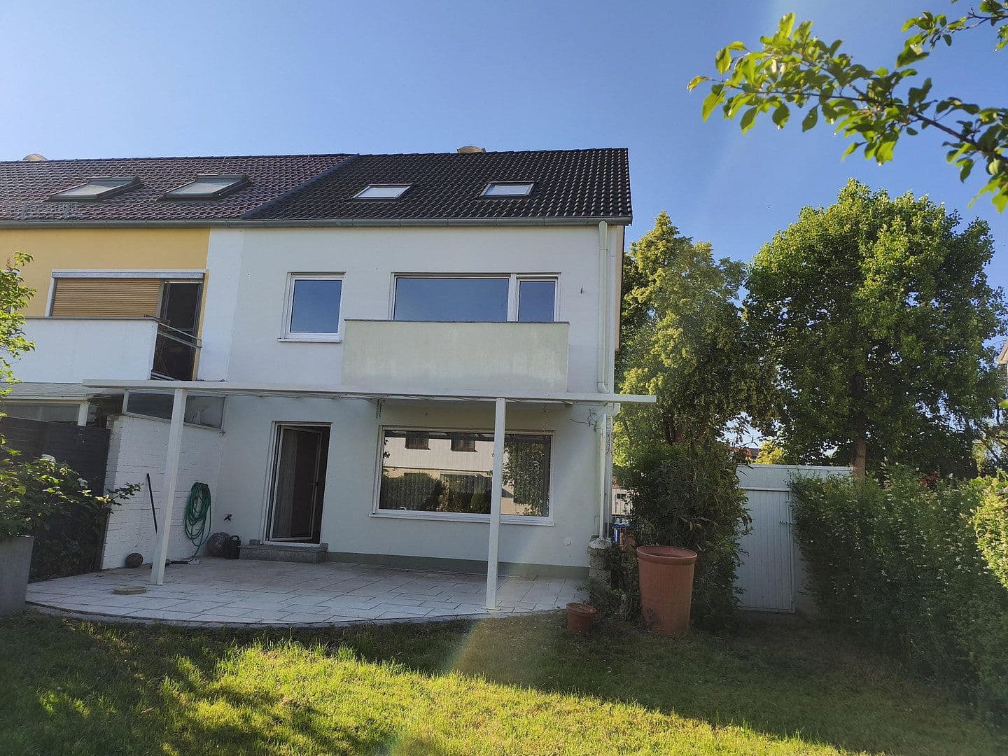 Predaj domu 150 m², pozemek 296 m², Neubruchstraße 16, Puchheim, Bavorsko Predaj domu 150 m², pozemek 296 m², Neubruchstraße 16, Puchheim, Bavorsko