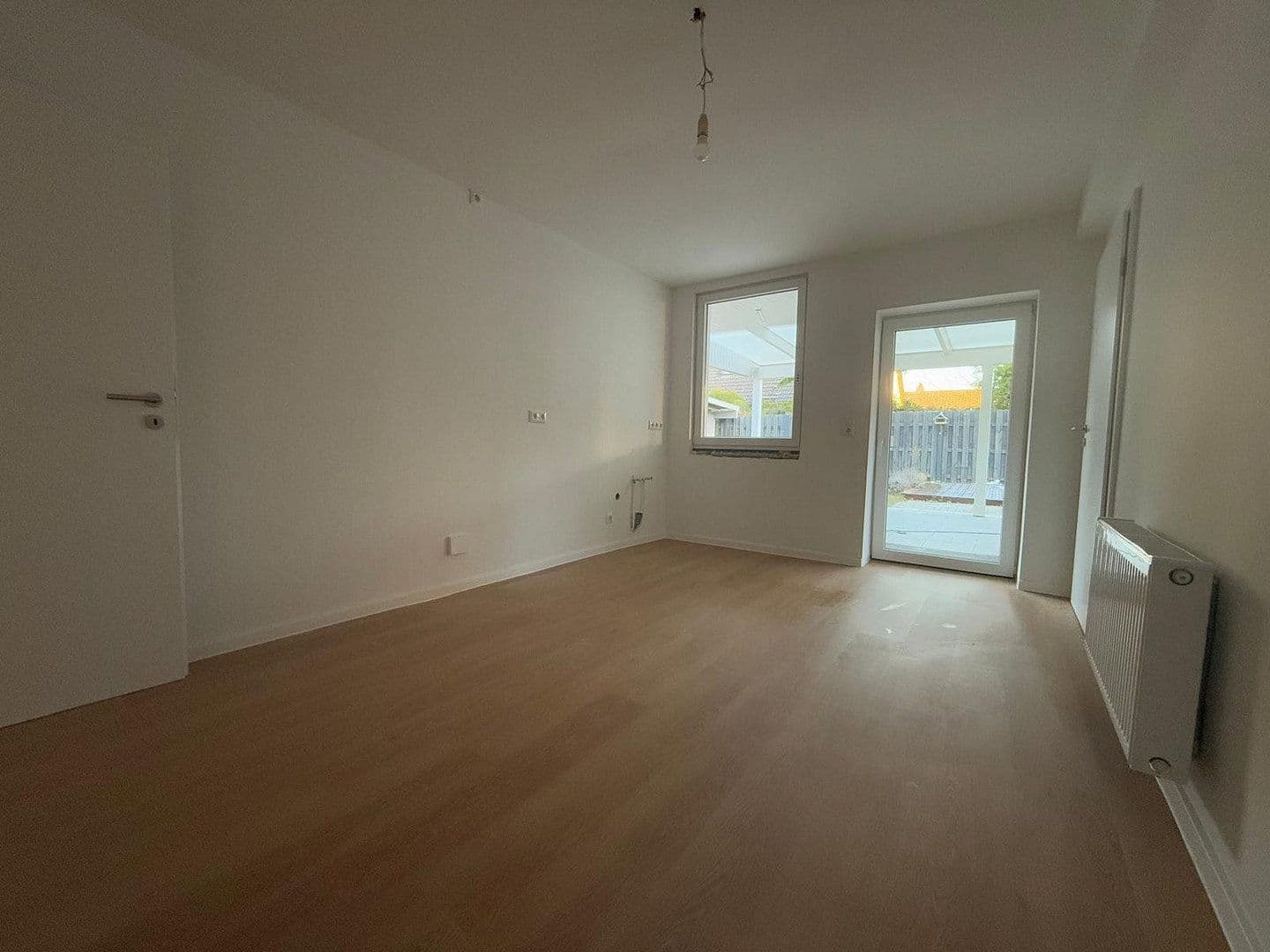 Prenájom bytu 3-izbový 100 m², Waller Straße 52, Winsen (Aller), Dolné Sasko Prenájom bytu 3-izbový 100 m², Waller Straße 52, Winsen (Aller), Dolné Sasko