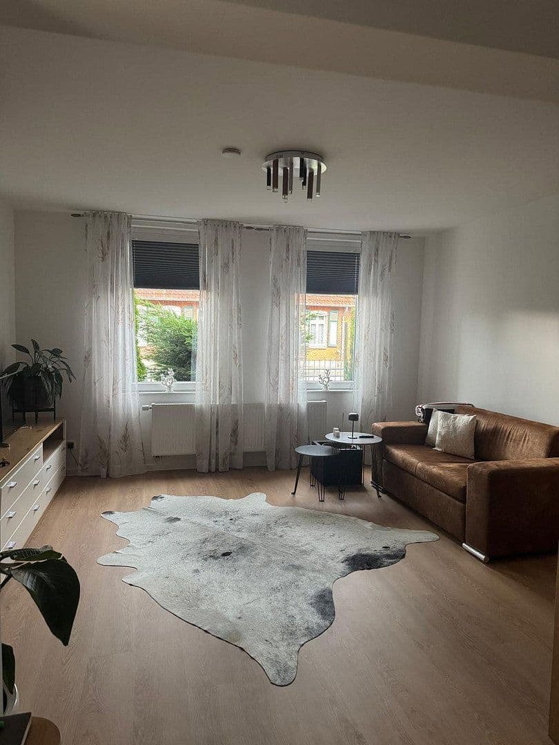 Prenájom bytu 3-izbový 100 m², Waller Straße 52, Winsen (Aller), Dolné Sasko Prenájom bytu 3-izbový 100 m², Waller Straße 52, Winsen (Aller), Dolné Sasko