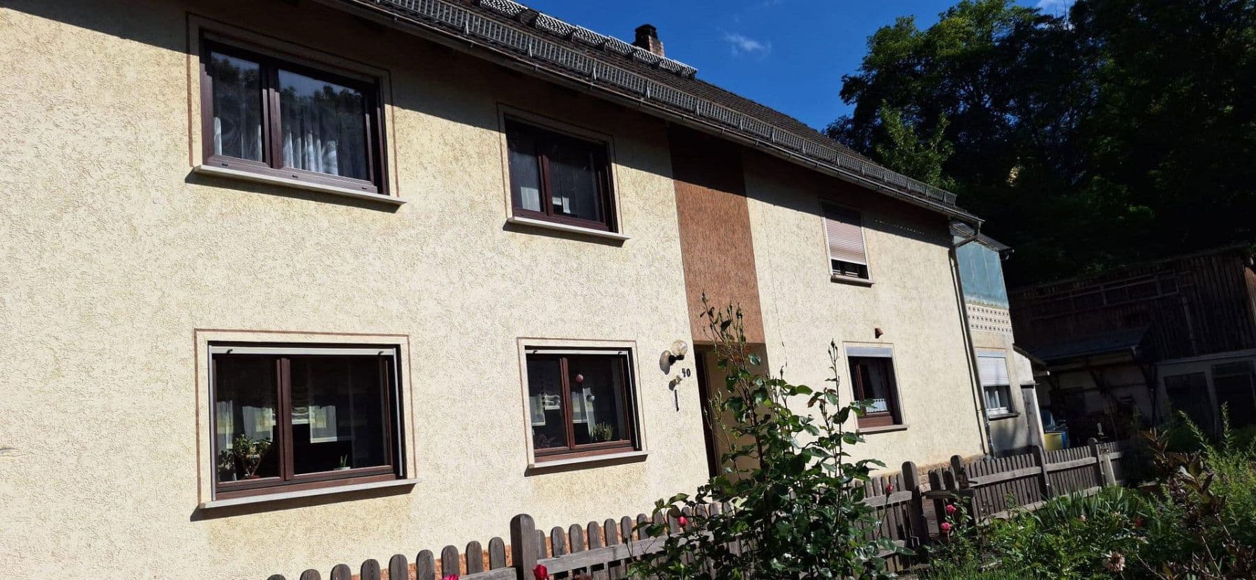 Predaj domu 179 m², pozemek 878 m², Schulgasse 40, Burgpreppach, Bavorsko Predaj domu 179 m², pozemek 878 m², Schulgasse 40, Burgpreppach, Bavorsko