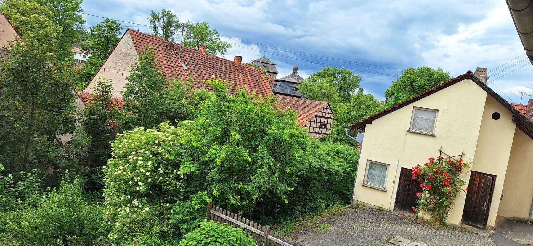 Predaj domu 179 m², pozemek 878 m², Schulgasse 40, Burgpreppach, Bavorsko Predaj domu 179 m², pozemek 878 m², Schulgasse 40, Burgpreppach, Bavorsko