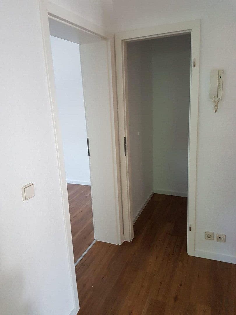 Prenájom bytu 3-izbový 65 m², Hochmannweg 1, Dresden, Sasko Prenájom bytu 3-izbový 65 m², Hochmannweg 1, Dresden, Sasko