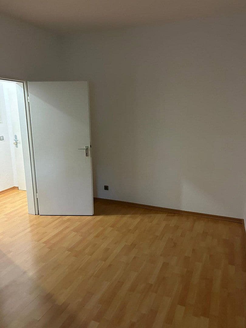 Predaj bytu 2-izbový 68 m², Berlin, Berlín Predaj bytu 2-izbový 68 m², Berlin, Berlín