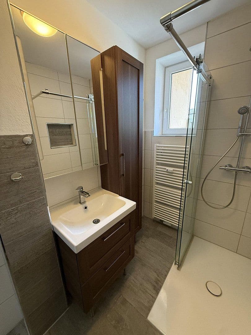 Prenájom bytu 3-izbový 75 m², Mittelstraße 33, Bad Nauheim, Hesensko Prenájom bytu 3-izbový 75 m², Mittelstraße 33, Bad Nauheim, Hesensko