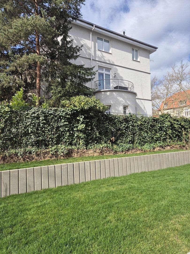 Prenájom bytu 3-izbový 77 m², Schillerstr. 21, Berlin, Berlín Prenájom bytu 3-izbový 77 m², Schillerstr. 21, Berlin, Berlín