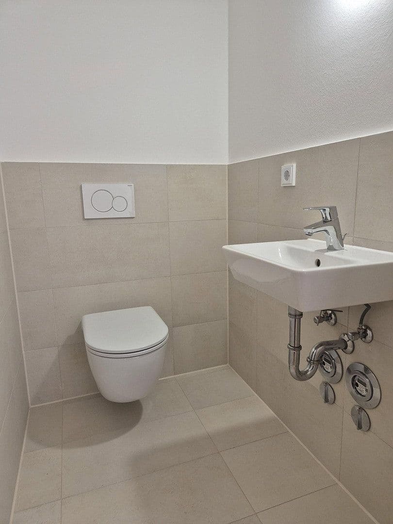 Prenájom bytu 3-izbový 77 m², Schillerstr. 21, Berlin, Berlín Prenájom bytu 3-izbový 77 m², Schillerstr. 21, Berlin, Berlín