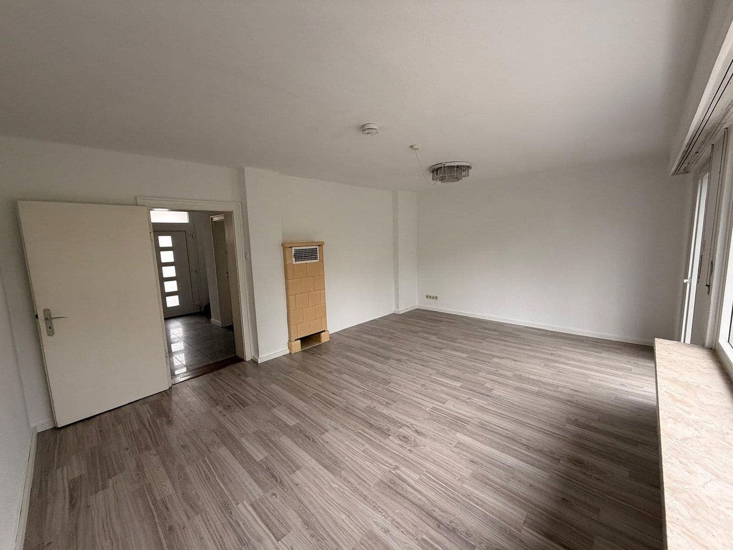 Predaj domu 87 m², pozemek 295 m², Goslar, Dolné Sasko Predaj domu 87 m², pozemek 295 m², Goslar, Dolné Sasko