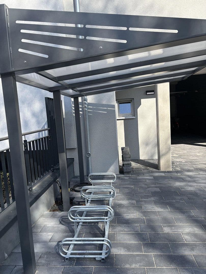 Prenájom bytu 2-izbový 85 m², Kaiserslautern, Porýnie-Falcko Prenájom bytu 2-izbový 85 m², Kaiserslautern, Porýnie-Falcko