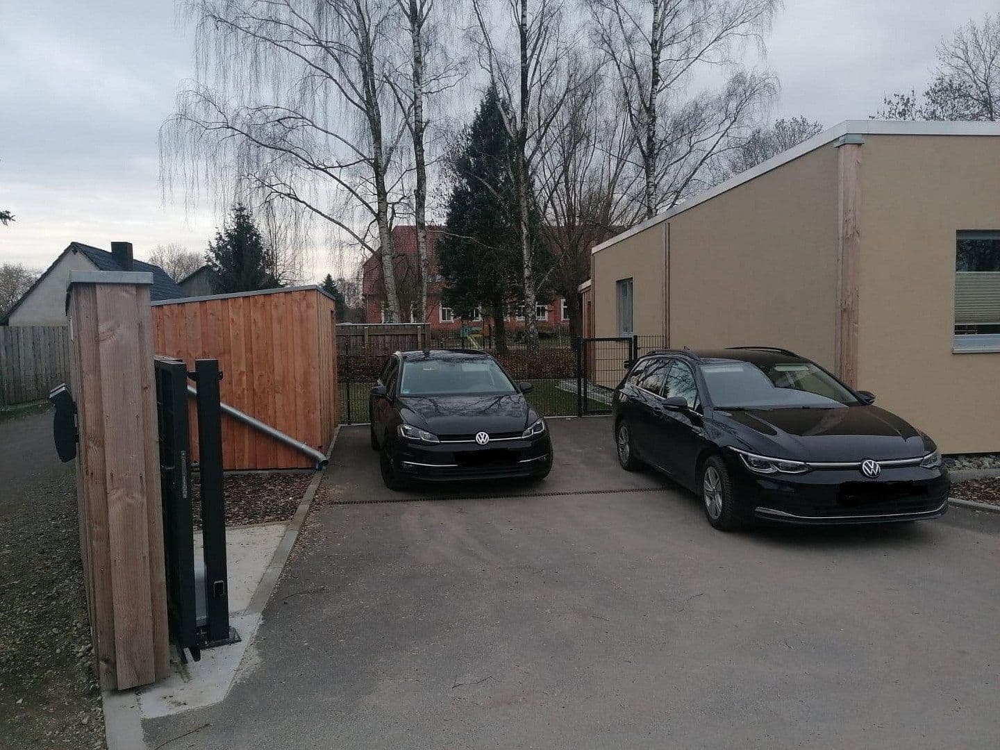 Prenájom bytu 4-izbový 114 m², Dummerstorf, Meklenbursko-Predpomoransko Prenájom bytu 4-izbový 114 m², Dummerstorf, Meklenbursko-Predpomoransko