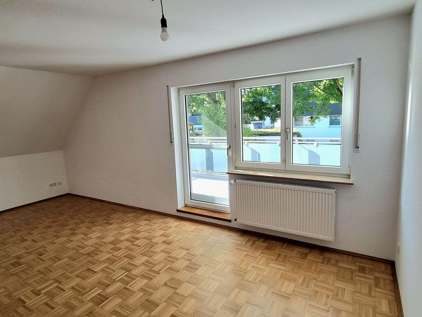 Prenájom bytu 3-izbový 119 m², Bochum, Severné Porýnie - Westfálsko Prenájom bytu 3-izbový 119 m², Bochum, Severné Porýnie - Westfálsko