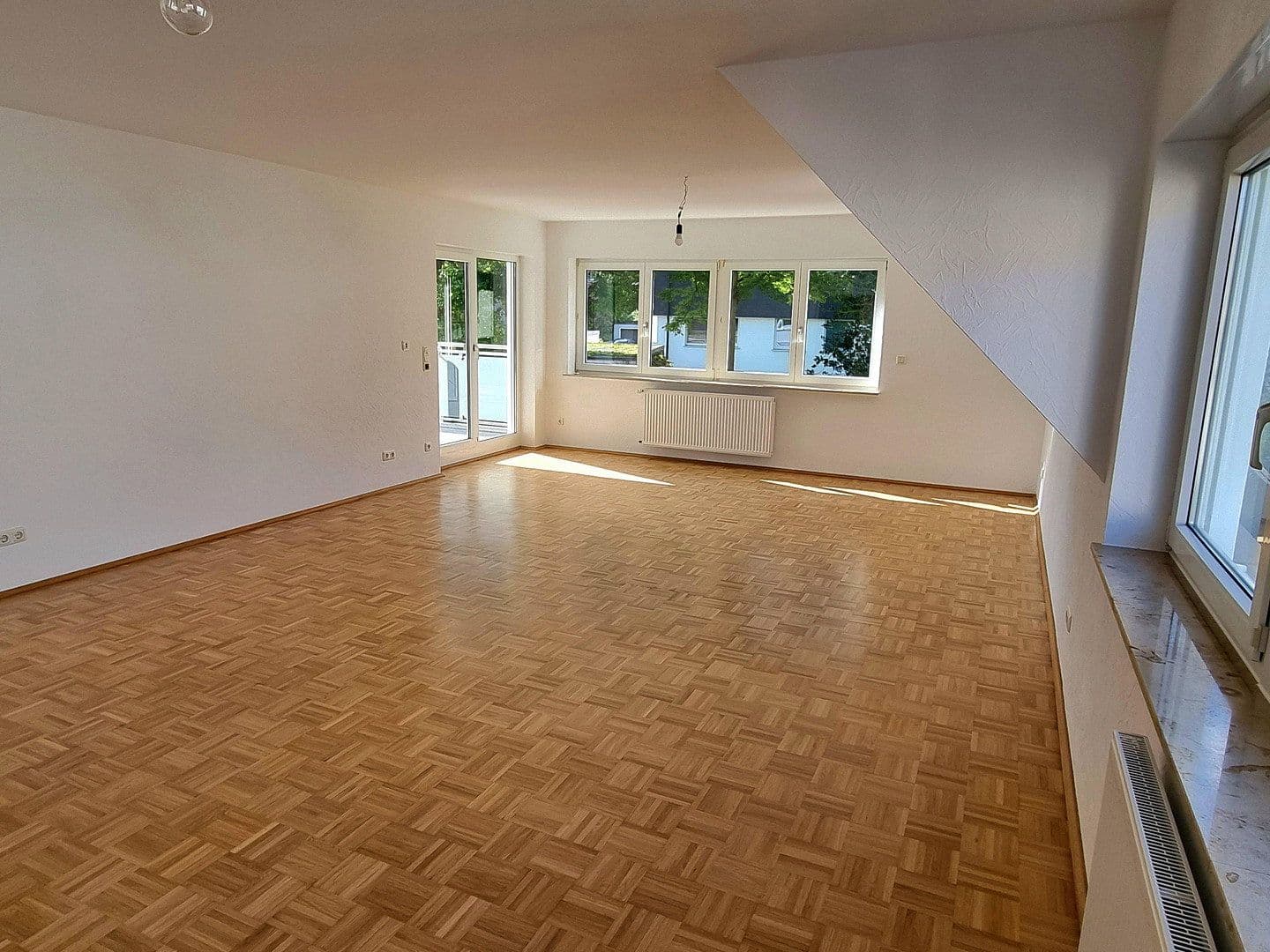 Prenájom bytu 3-izbový 119 m², Bochum, Severné Porýnie - Westfálsko Prenájom bytu 3-izbový 119 m², Bochum, Severné Porýnie - Westfálsko