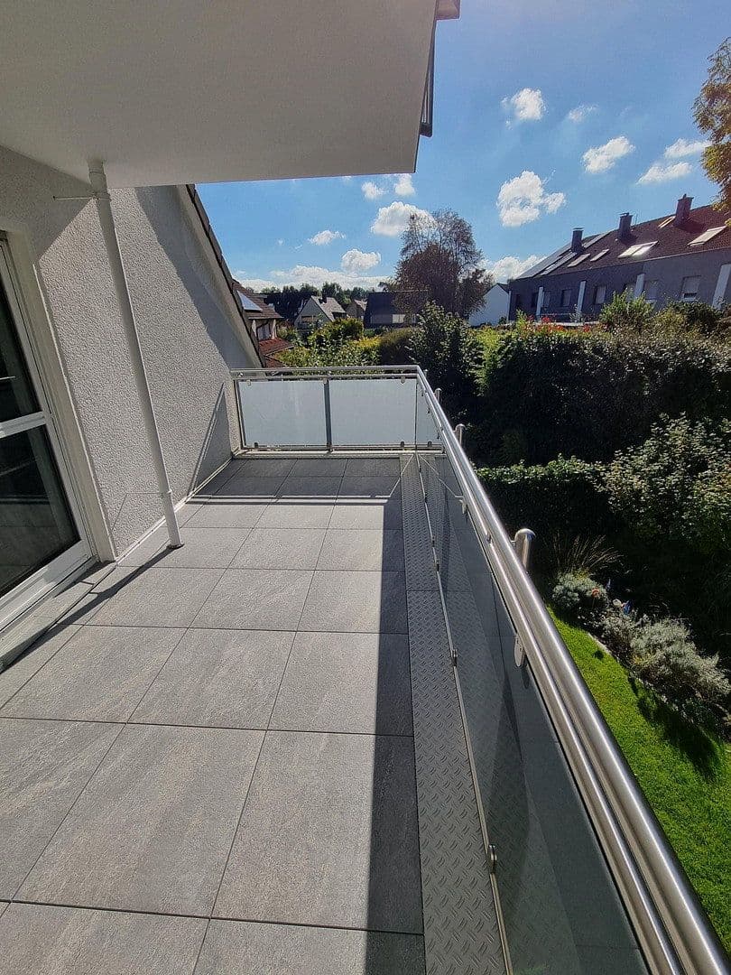 Prenájom bytu 3-izbový 119 m², Bochum, Severné Porýnie - Westfálsko Prenájom bytu 3-izbový 119 m², Bochum, Severné Porýnie - Westfálsko