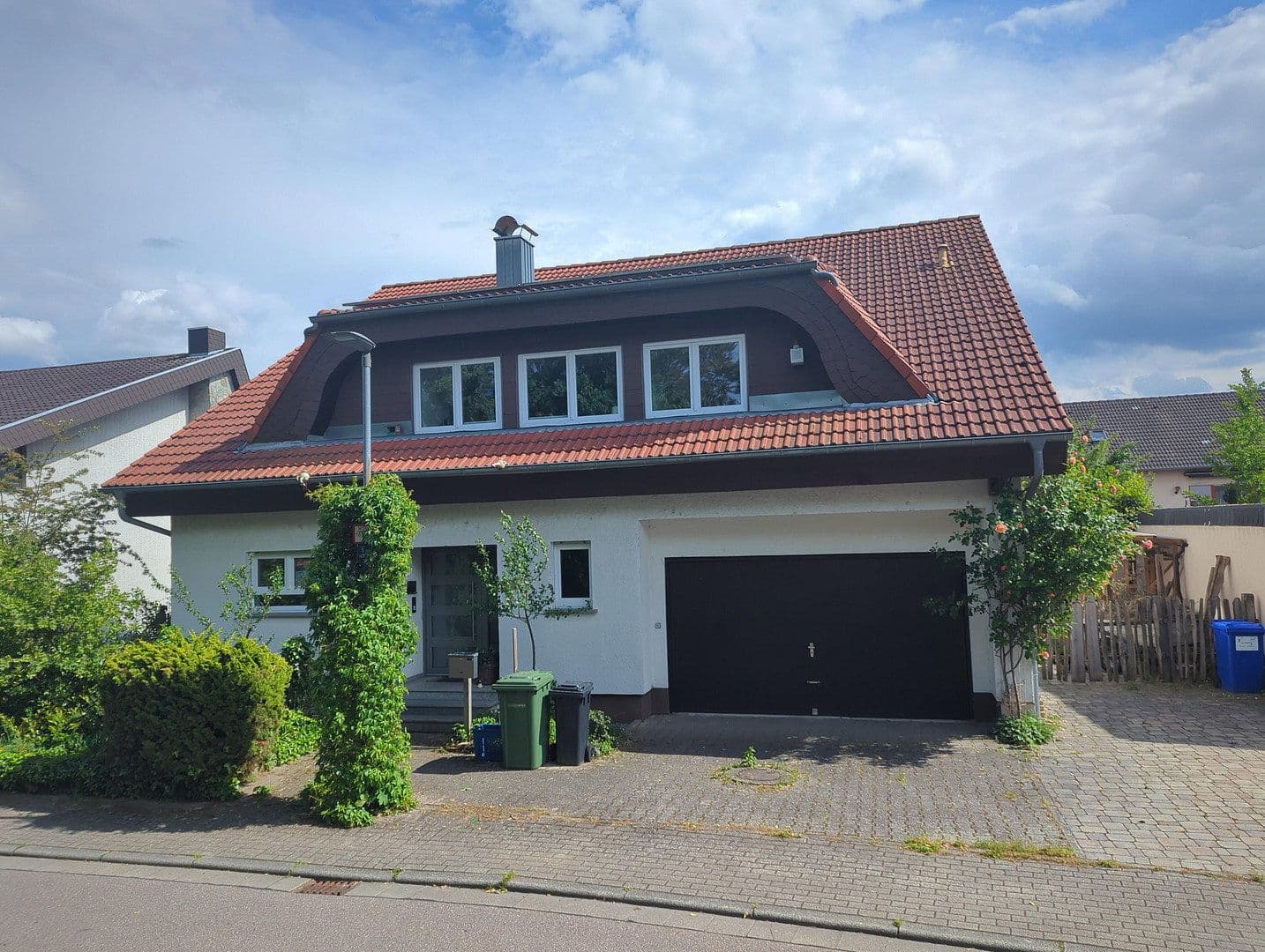 Predaj domu 270 m², pozemek 525 m², St. Leon-Rot, Bádensko-Wurttembersko Predaj domu 270 m², pozemek 525 m², St. Leon-Rot, Bádensko-Wurttembersko