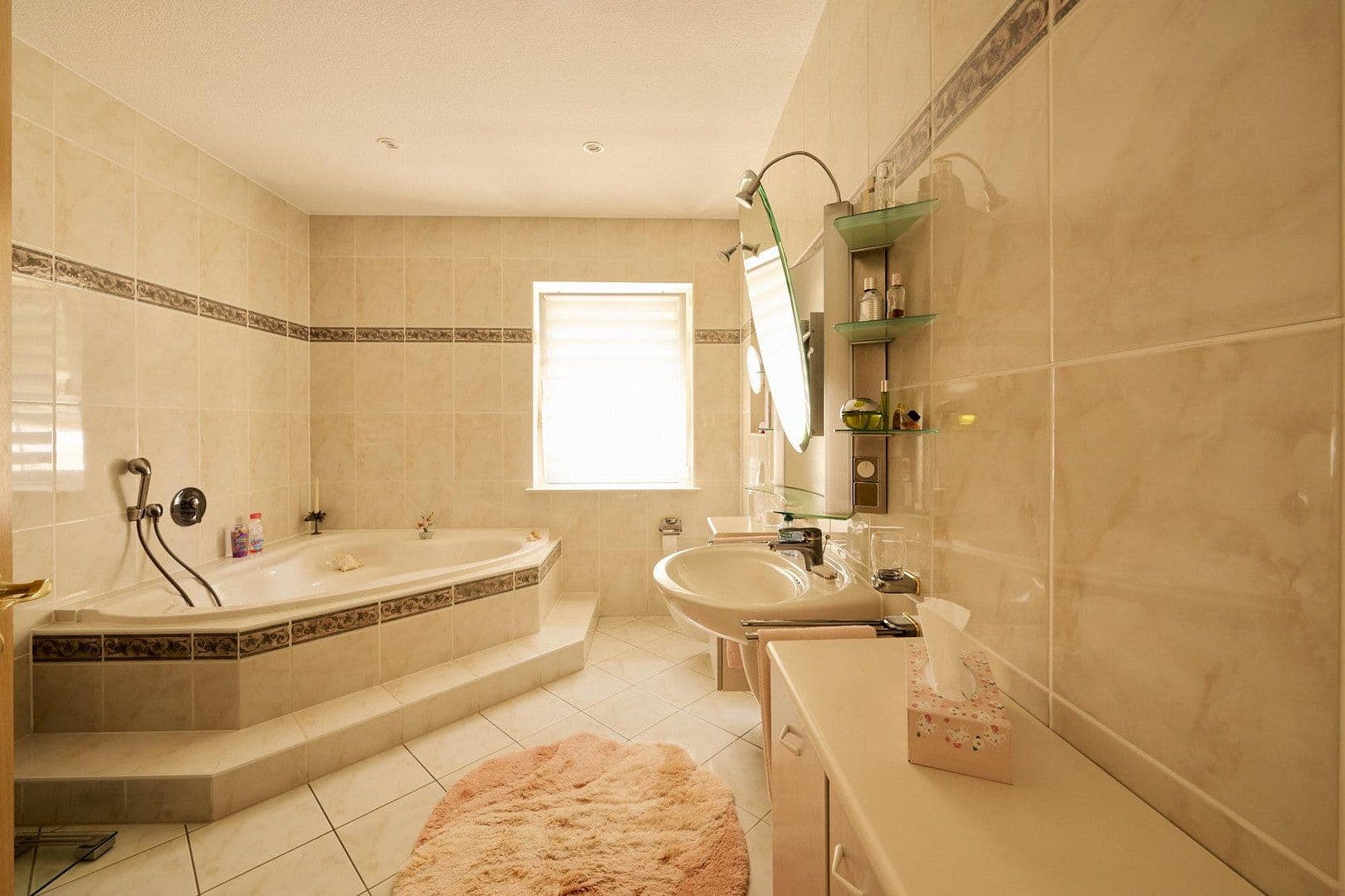 Predaj domu 277 m², pozemek 3.439 m², Treuenbrietzen, Brandenbursko Predaj domu 277 m², pozemek 3.439 m², Treuenbrietzen, Brandenbursko