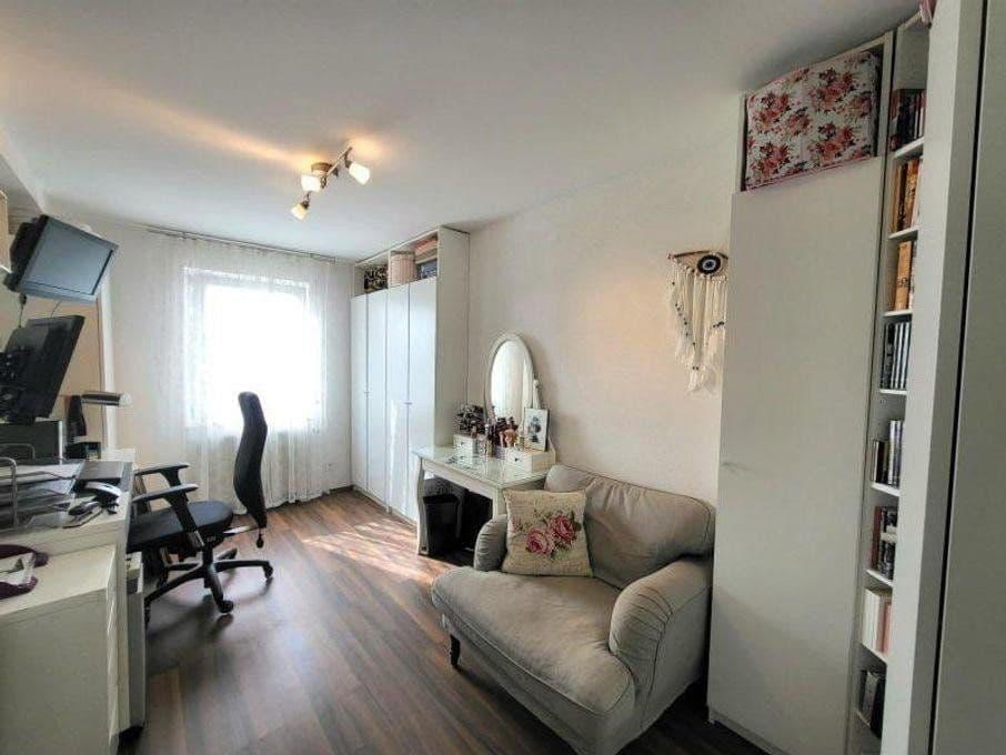 Predaj bytu 3-izbový 73 m², Herrenberg, Bádensko-Wurttembersko Predaj bytu 3-izbový 73 m², Herrenberg, Bádensko-Wurttembersko