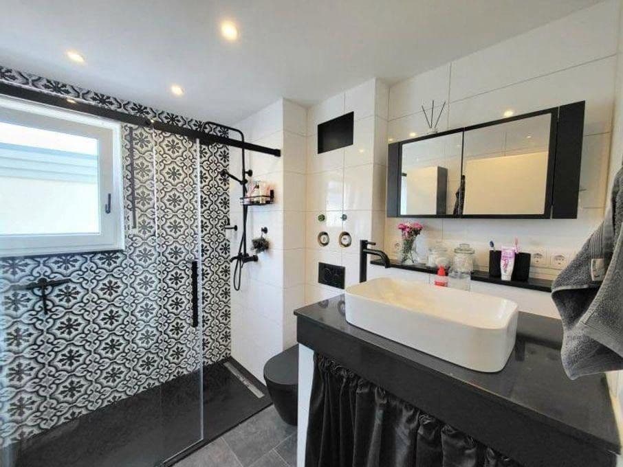 Predaj bytu 3-izbový 73 m², Herrenberg, Bádensko-Wurttembersko Predaj bytu 3-izbový 73 m², Herrenberg, Bádensko-Wurttembersko