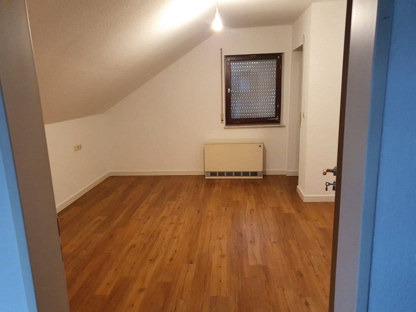 Prenájom bytu 4-izbový 71 m², Auenwald, Bádensko-Wurttembersko Prenájom bytu 4-izbový 71 m², Auenwald, Bádensko-Wurttembersko
