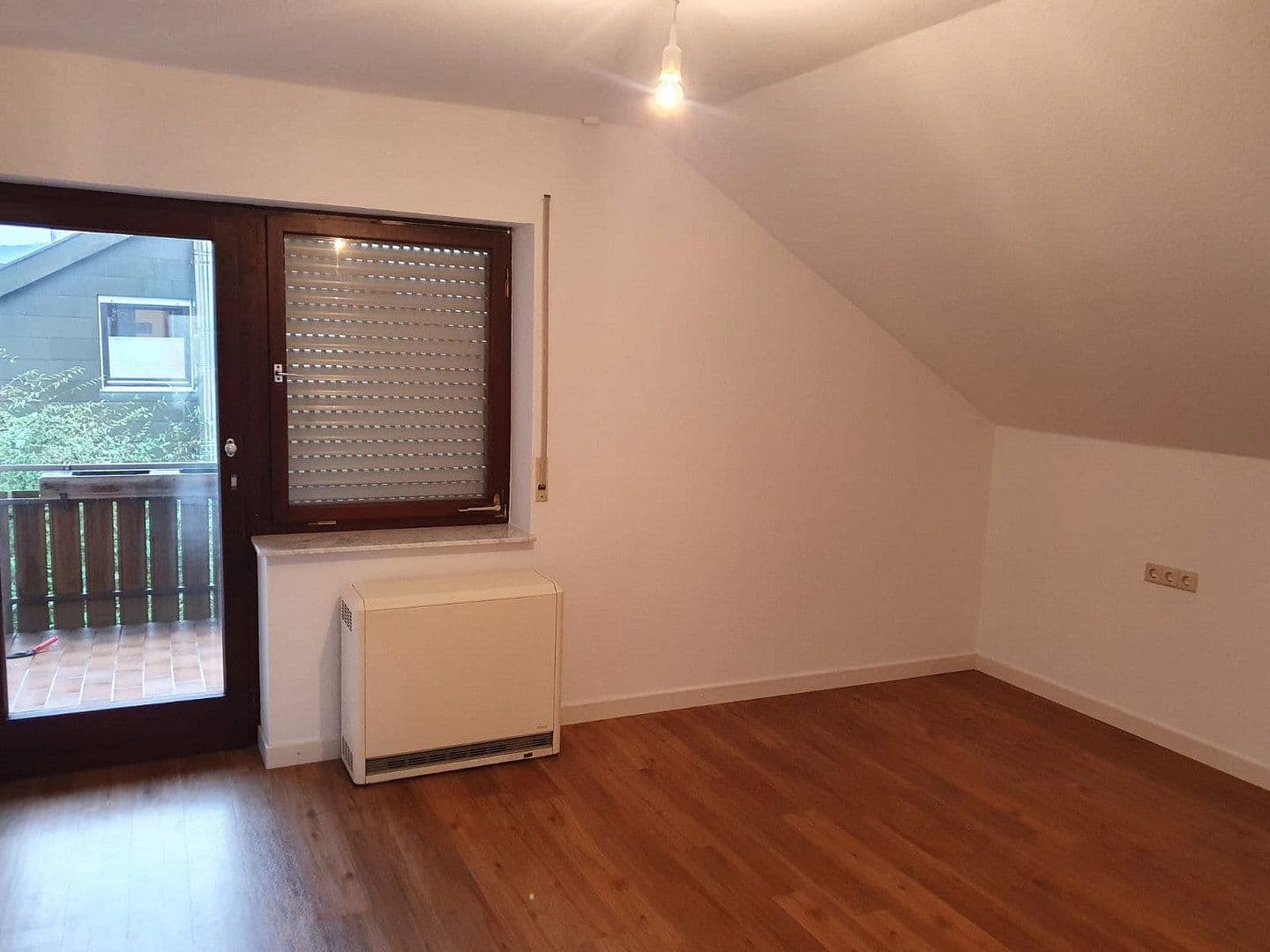 Prenájom bytu 4-izbový 71 m², Auenwald, Bádensko-Wurttembersko Prenájom bytu 4-izbový 71 m², Auenwald, Bádensko-Wurttembersko