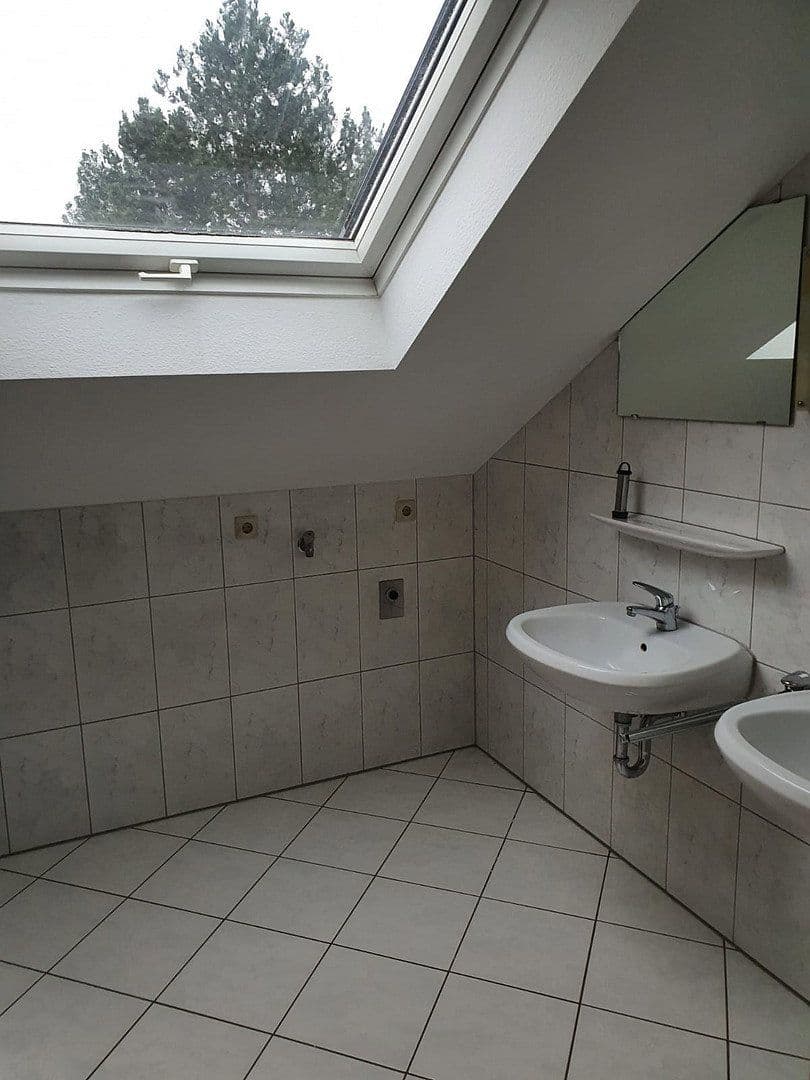 Prenájom bytu 4-izbový 71 m², Auenwald, Bádensko-Wurttembersko Prenájom bytu 4-izbový 71 m², Auenwald, Bádensko-Wurttembersko