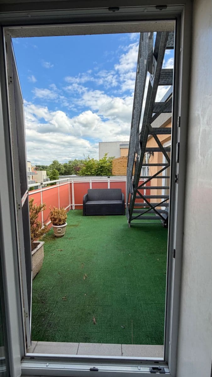 Prenájom bytu 3-izbový 80 m², V Osikách, Praha, Praha Prenájom bytu 3-izbový 80 m², V Osikách, Praha, Praha