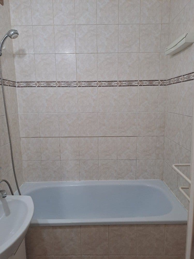 Prenájom bytu 3-izbový 61 m², Dělnická, Olomouc, Olomoucký kraj Prenájom bytu 3-izbový 61 m², Dělnická, Olomouc, Olomoucký kraj