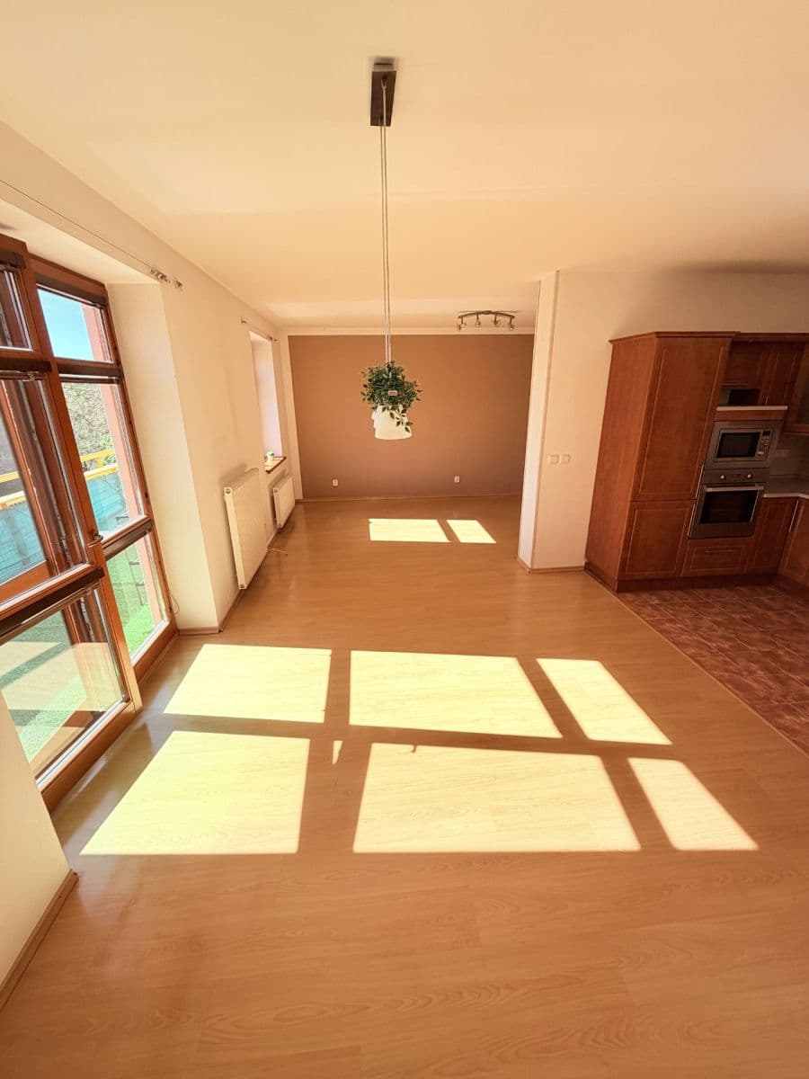 Predaj bytu 4-izbový 122 m², U Trojice, České Budějovice, Jihočeský kraj Predaj bytu 4-izbový 122 m², U Trojice, České Budějovice, Jihočeský kraj