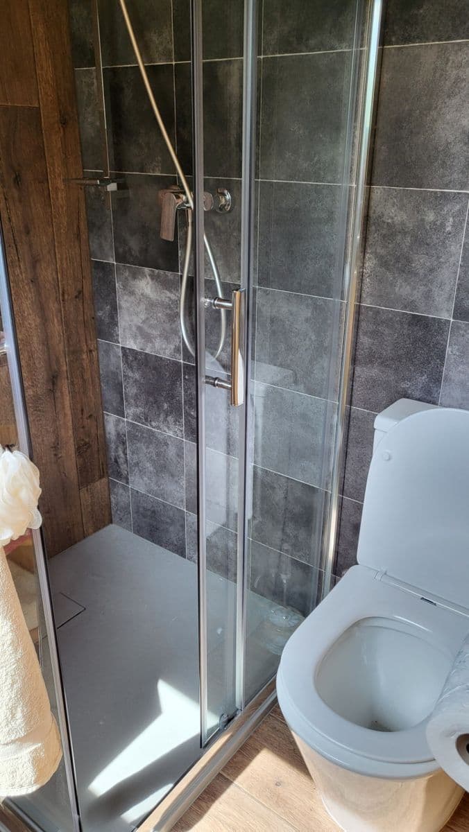 Predaj rekreačného objektu 20 m², pozemek 20 m², Hlincová Hora, Jihočeský kraj Predaj rekreačného objektu 20 m², pozemek 20 m², Hlincová Hora, Jihočeský kraj