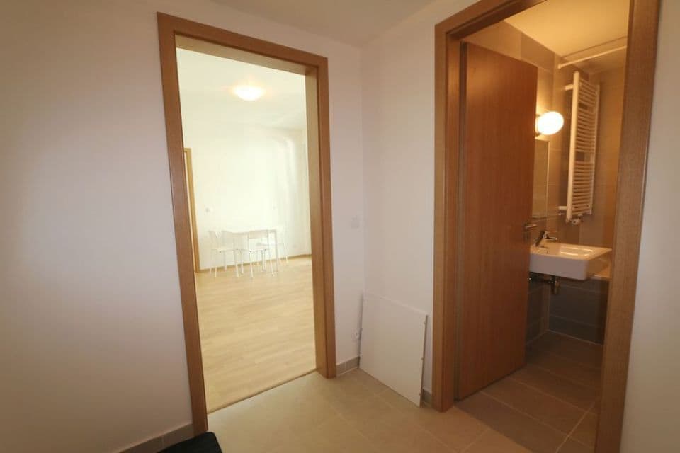 Prenájom bytu 2-izbový 43 m², Petržílkova, Praha, Praha Prenájom bytu 2-izbový 43 m², Petržílkova, Praha, Praha