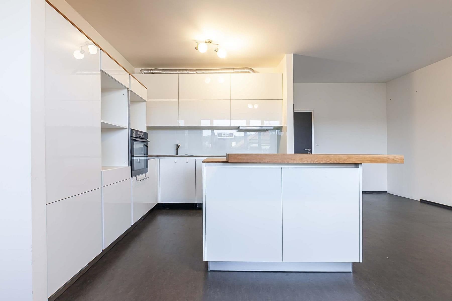 Predaj bytu 3-izbový 78 m², Na Návsi, Praha, Praha Predaj bytu 3-izbový 78 m², Na Návsi, Praha, Praha