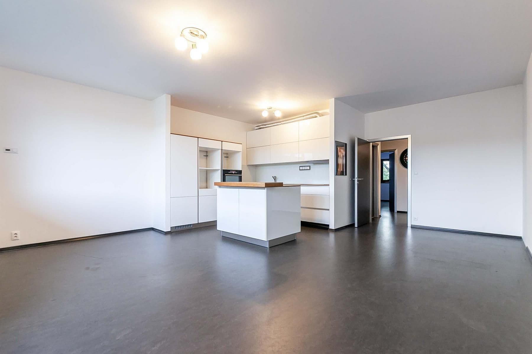 Predaj bytu 3-izbový 78 m², Na Návsi, Praha, Praha Predaj bytu 3-izbový 78 m², Na Návsi, Praha, Praha