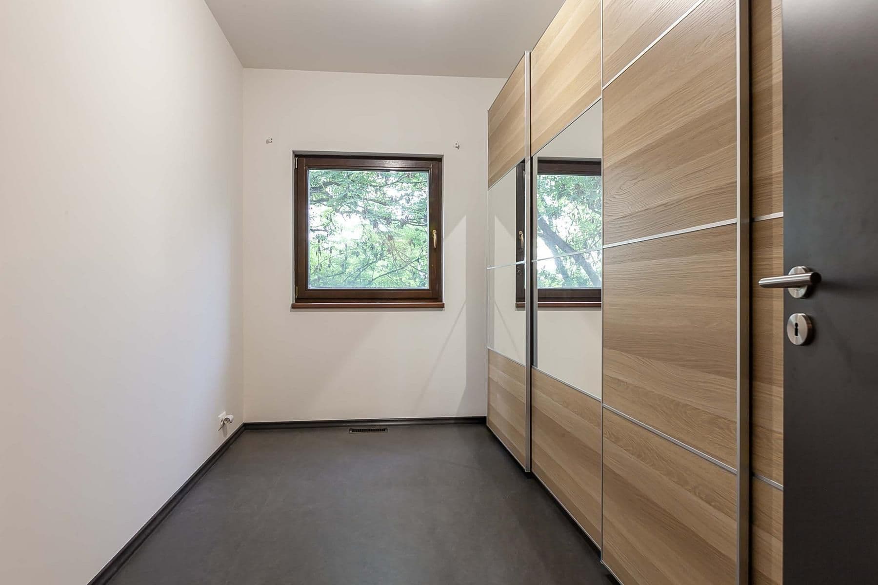 Predaj bytu 3-izbový 78 m², Na Návsi, Praha, Praha Predaj bytu 3-izbový 78 m², Na Návsi, Praha, Praha