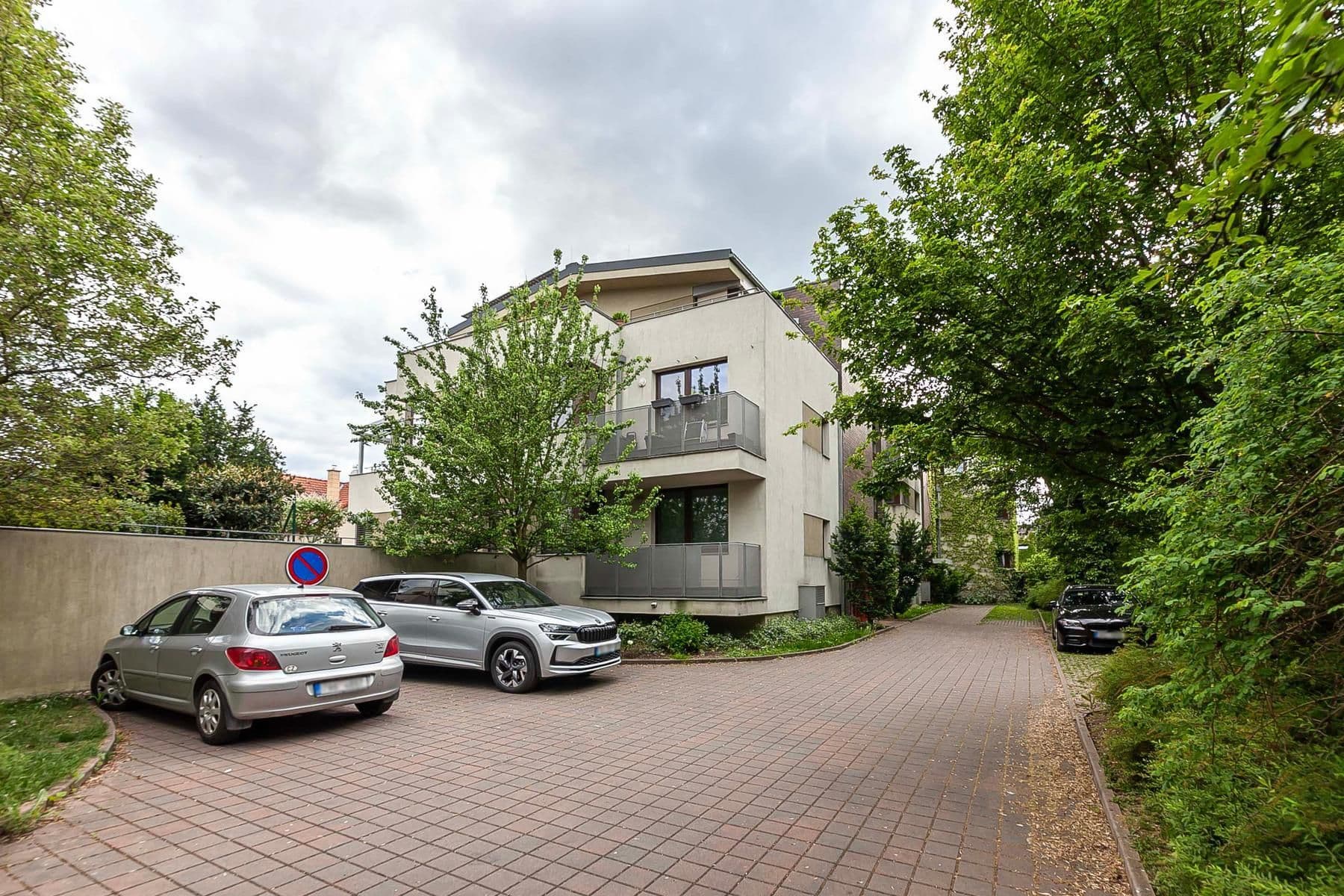 Predaj bytu 3-izbový 78 m², Na Návsi, Praha, Praha Predaj bytu 3-izbový 78 m², Na Návsi, Praha, Praha