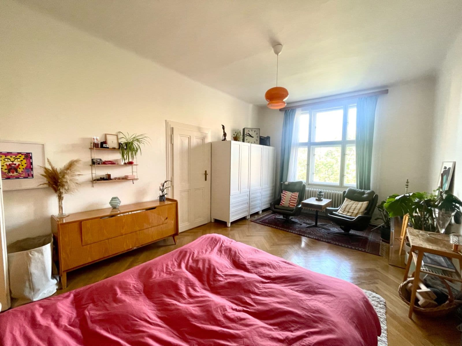 Prenájom bytu 3-izbový 90 m², U Starého hřbitova, Praha, Praha Prenájom bytu 3-izbový 90 m², U Starého hřbitova, Praha, Praha