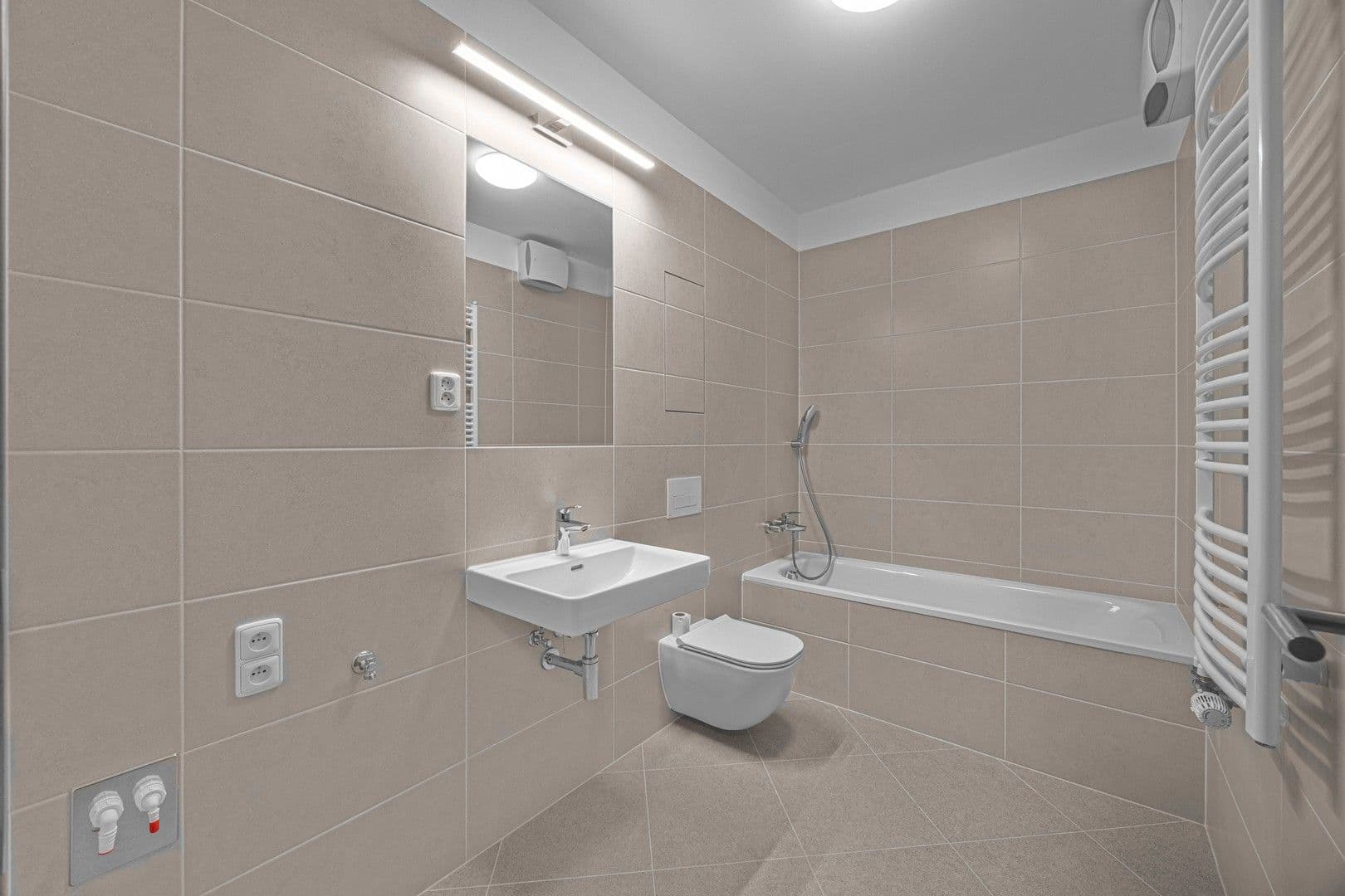 Prenájom bytu 2-izbový 40 m², Honzíkova, Praha, Praha Prenájom bytu 2-izbový 40 m², Honzíkova, Praha, Praha