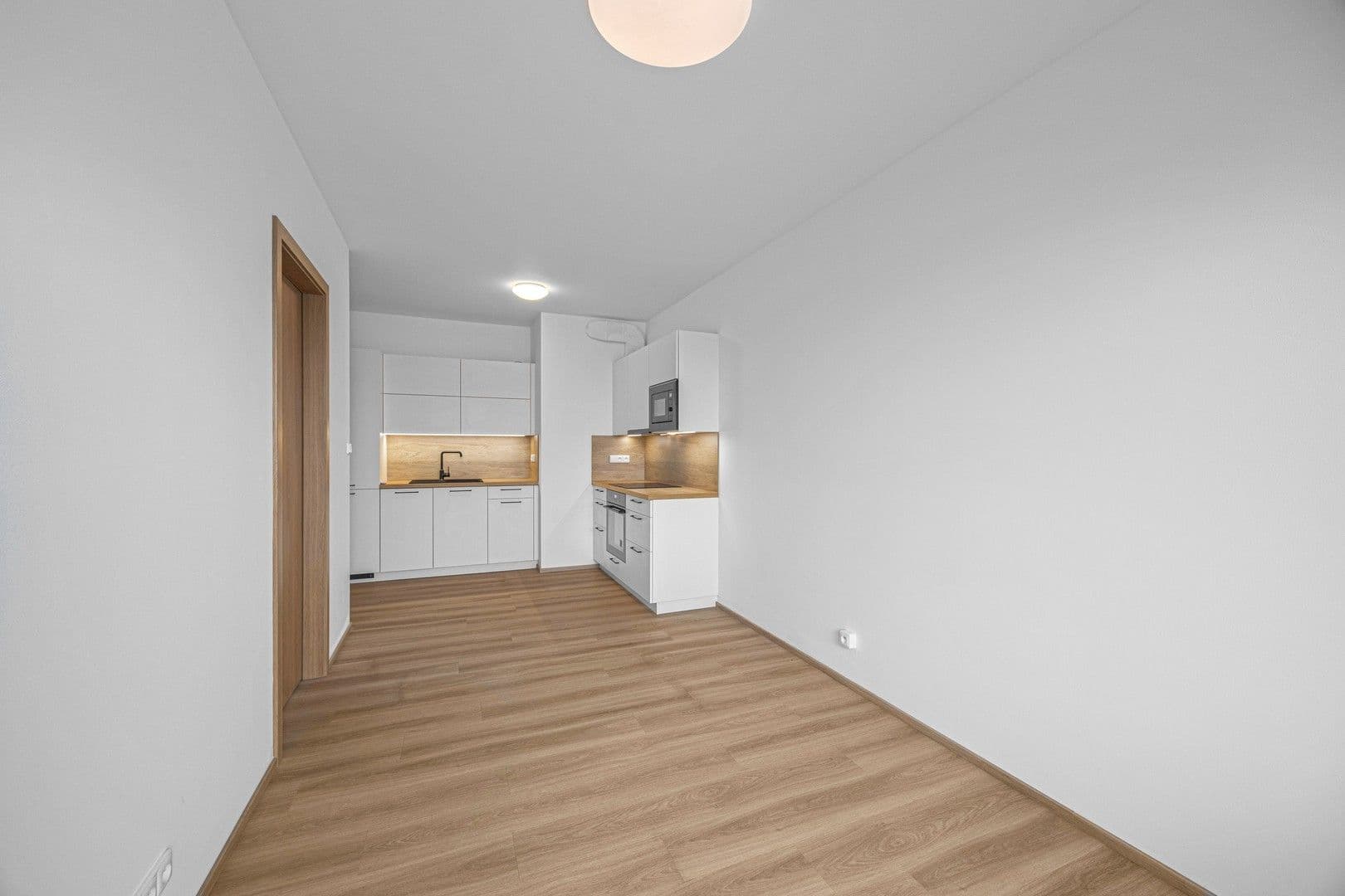 Prenájom bytu 2-izbový 40 m², Honzíkova, Praha, Praha Prenájom bytu 2-izbový 40 m², Honzíkova, Praha, Praha