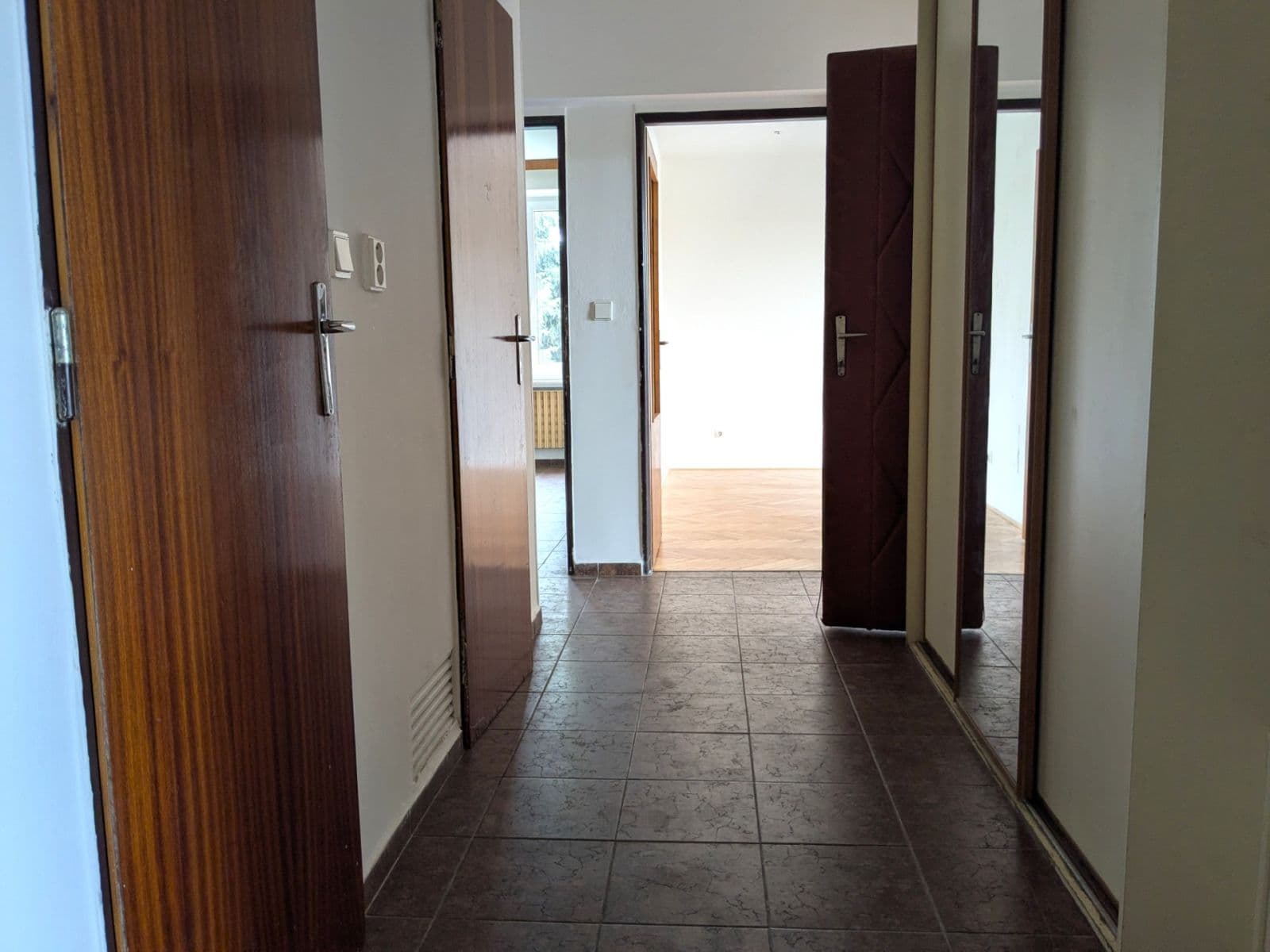 Predaj bytu 3-izbový 79 m², Kárníkova, Brno, Jihomoravský kraj Predaj bytu 3-izbový 79 m², Kárníkova, Brno, Jihomoravský kraj