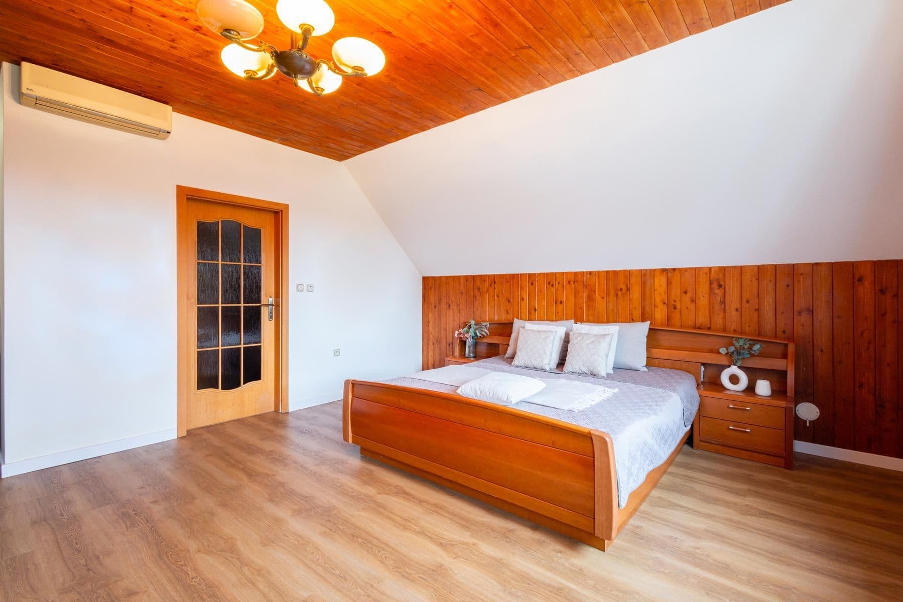 Predaj domu 430 m², pozemek 2.435 m², Trojická, Mělník, Středočeský kraj Predaj domu 430 m², pozemek 2.435 m², Trojická, Mělník, Středočeský kraj
