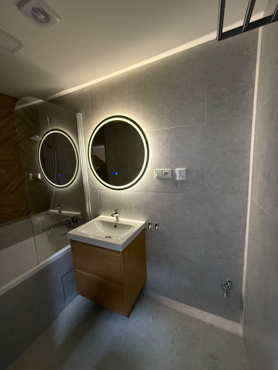 Prenájom bytu 2-izbový 54 m², Kamenická, Děčín, Ústecký kraj Prenájom bytu 2-izbový 54 m², Kamenická, Děčín, Ústecký kraj