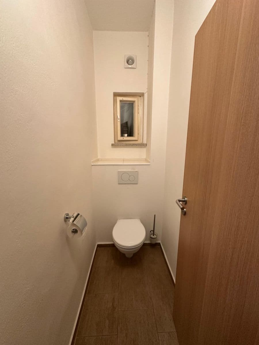 Prenájom bytu 2-izbový 57 m², Šumavská, Praha, Praha Prenájom bytu 2-izbový 57 m², Šumavská, Praha, Praha