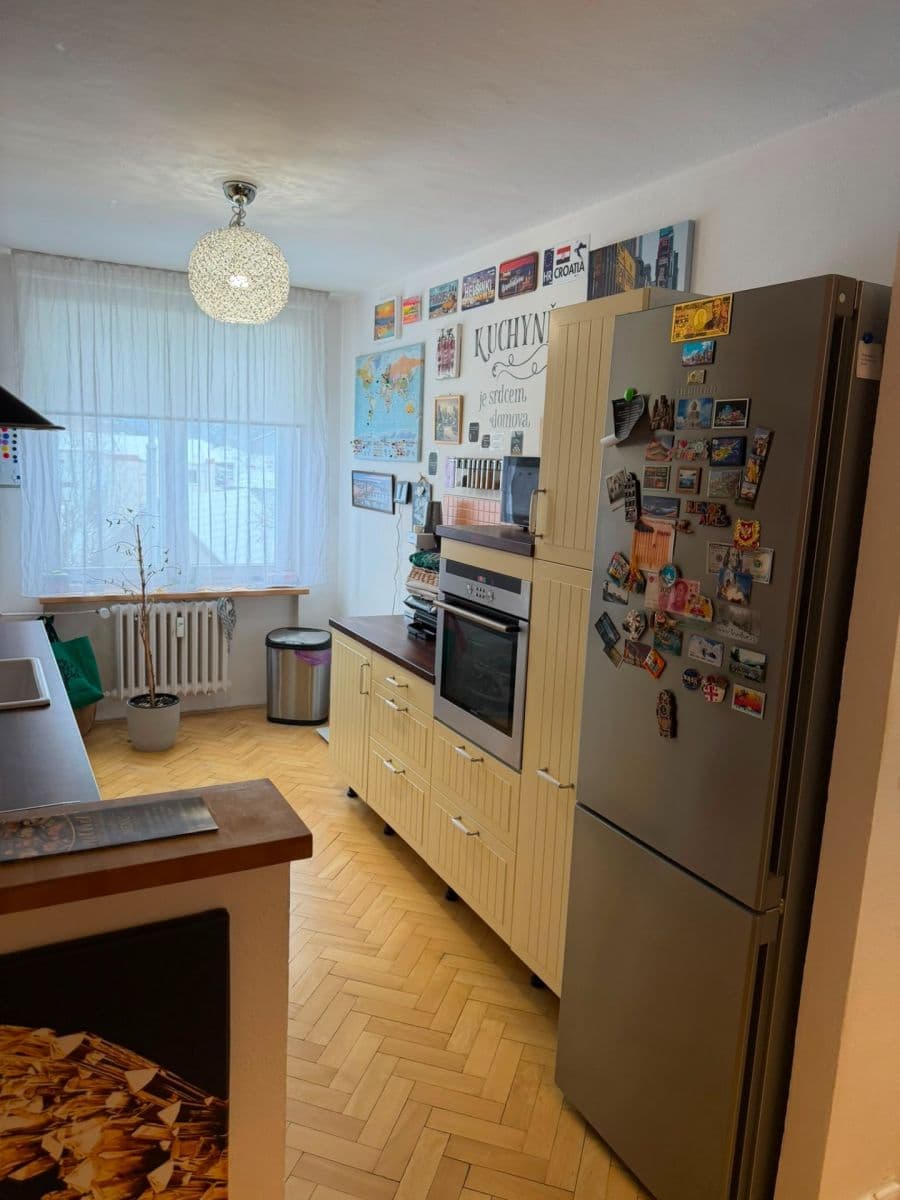 Predaj bytu 3-izbový 82 m², Dubková, Rožnov pod Radhoštěm, Zlínský kraj Predaj bytu 3-izbový 82 m², Dubková, Rožnov pod Radhoštěm, Zlínský kraj